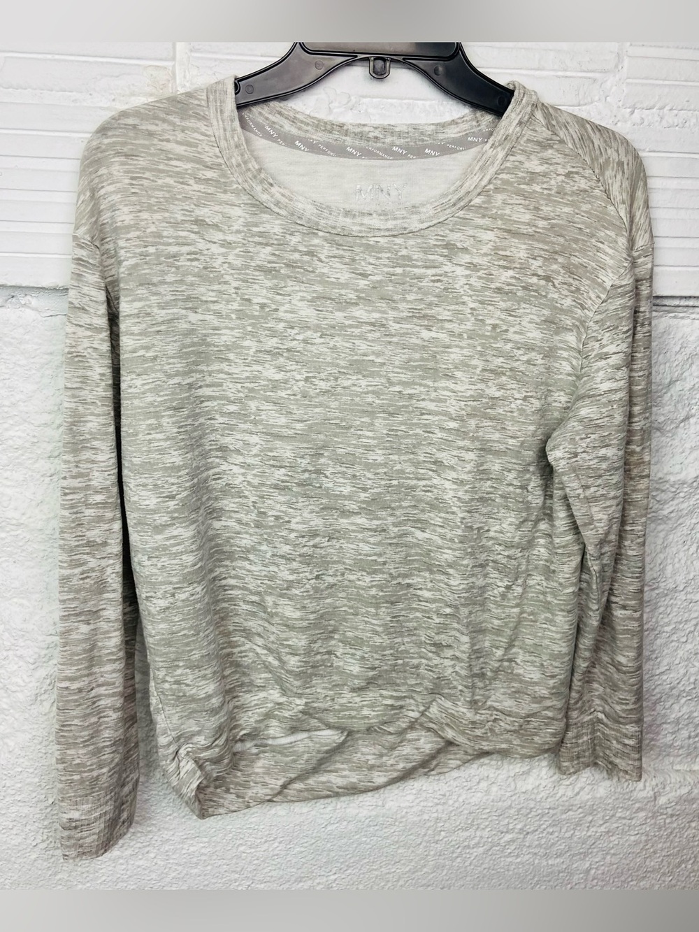 Marc New York Heathered Light Gray Long-Sleeve Tee size medium